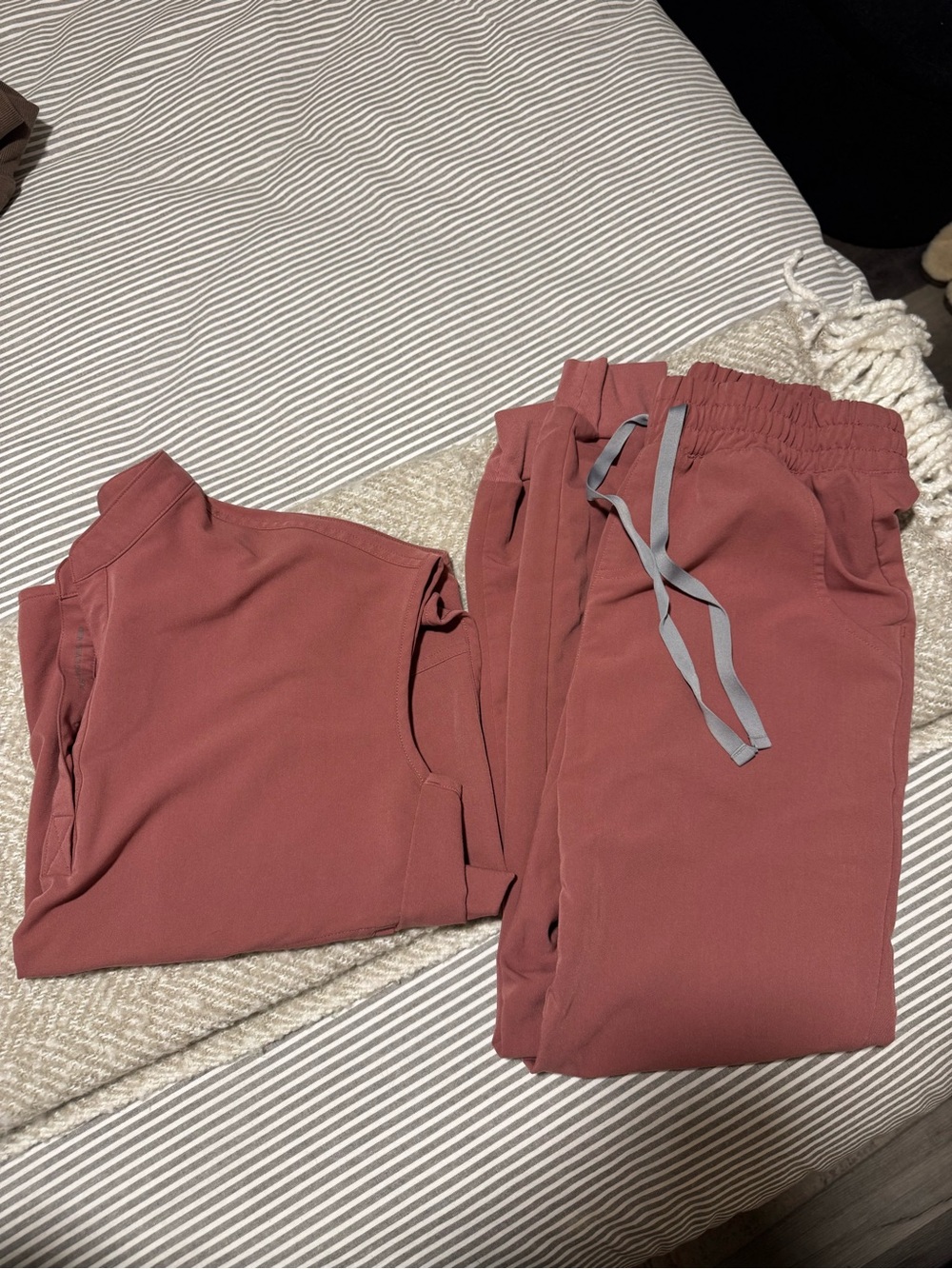 FIGS Dusty Rose Drawstring Scrub Pants